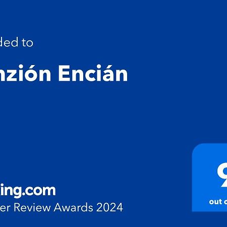 Penzion Encian มีโต ป็อด จุมเบียรอม ภายนอก รูปภาพ